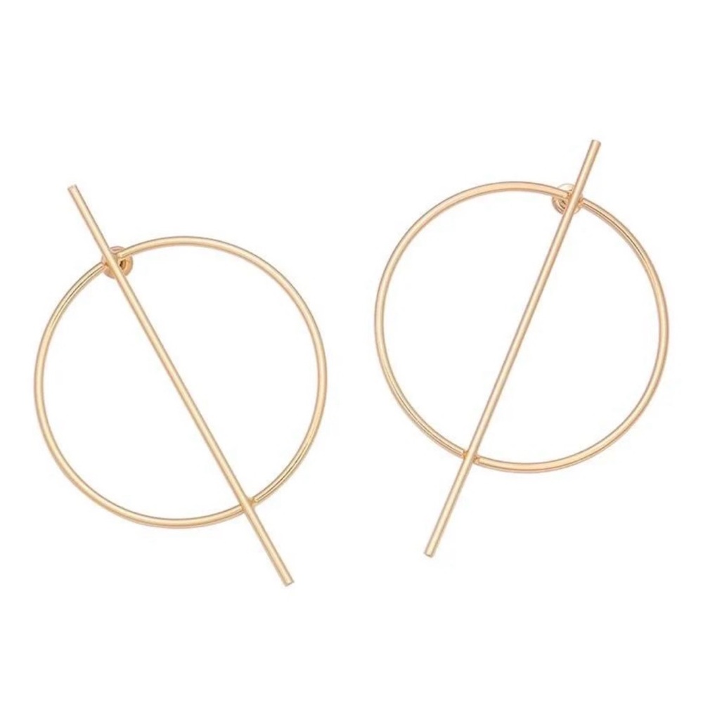 Elegant Gold Hoop Earrings
